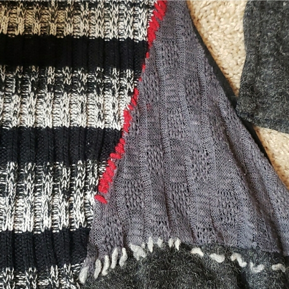 Y2K Linea Domani Mixed Pattern Sweater size Medium - Picture 3 of 8